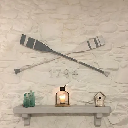 The Old Beach Cottage, Achill Holiday home Doogort