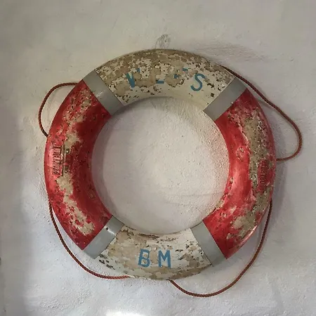 Holiday home The Old Beach Cottage, Achill *