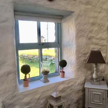 בית נופש The Old Cottage, Achill Doogort