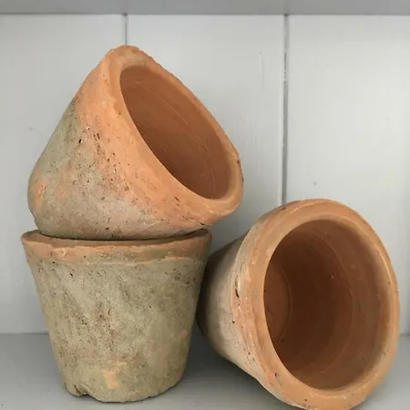 Holiday home The Old Beach Cottage, Achill *